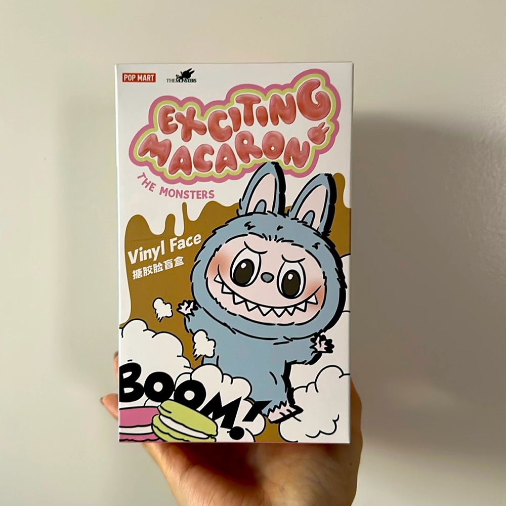 AUTHENTIC BRAND NEW UNOPENED Exciting Macaron Labubu Blind Box from POP MART